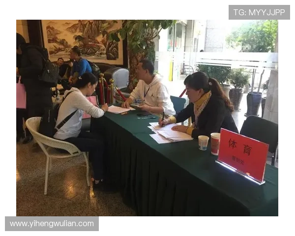 欧美足球明星女友大揭秘她们的魅力与风采尽在其中